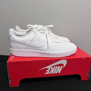 Nike Court Vision Low - Women
